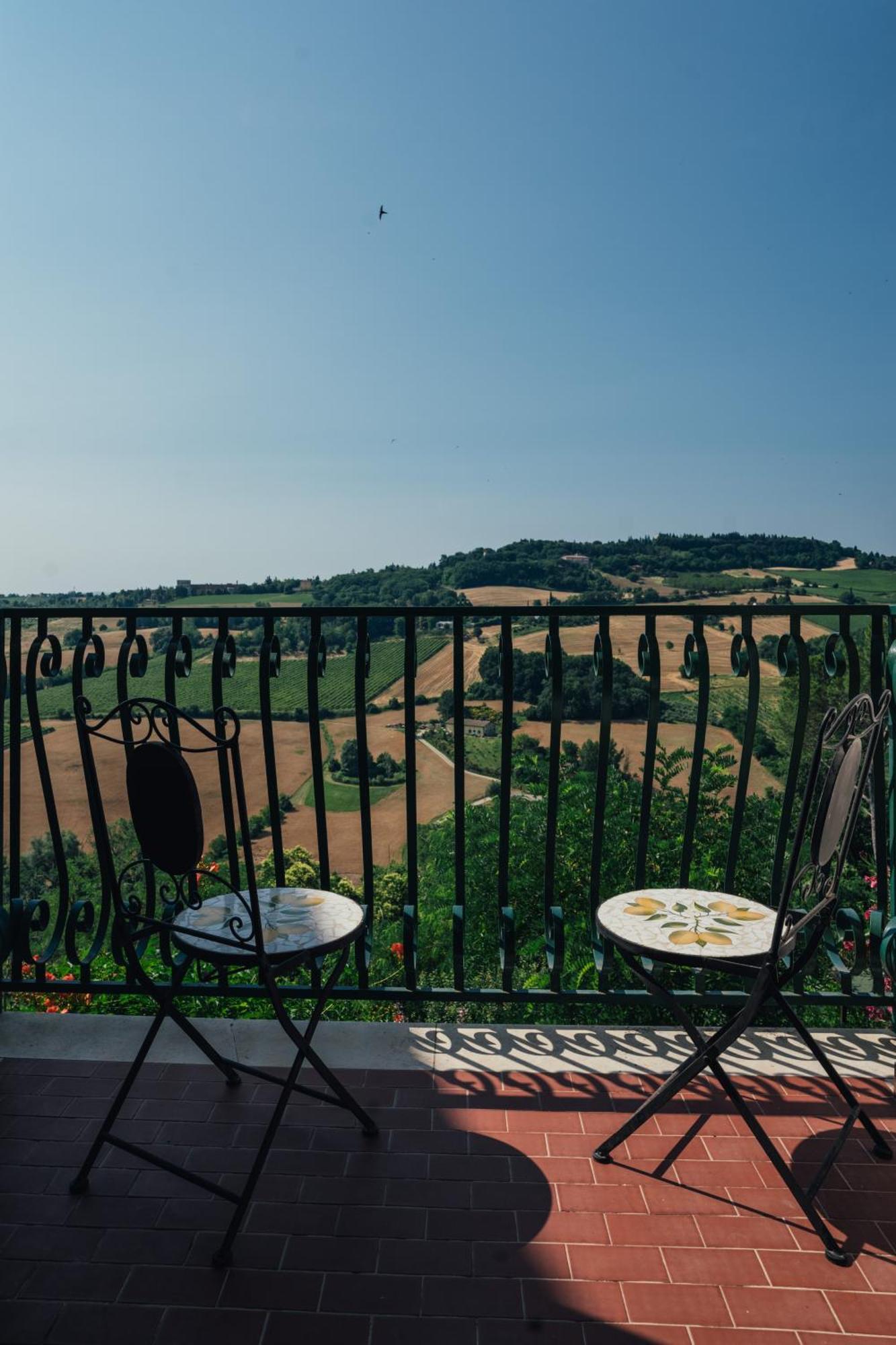 Locanda Dolcevita Доцца Экстерьер фото