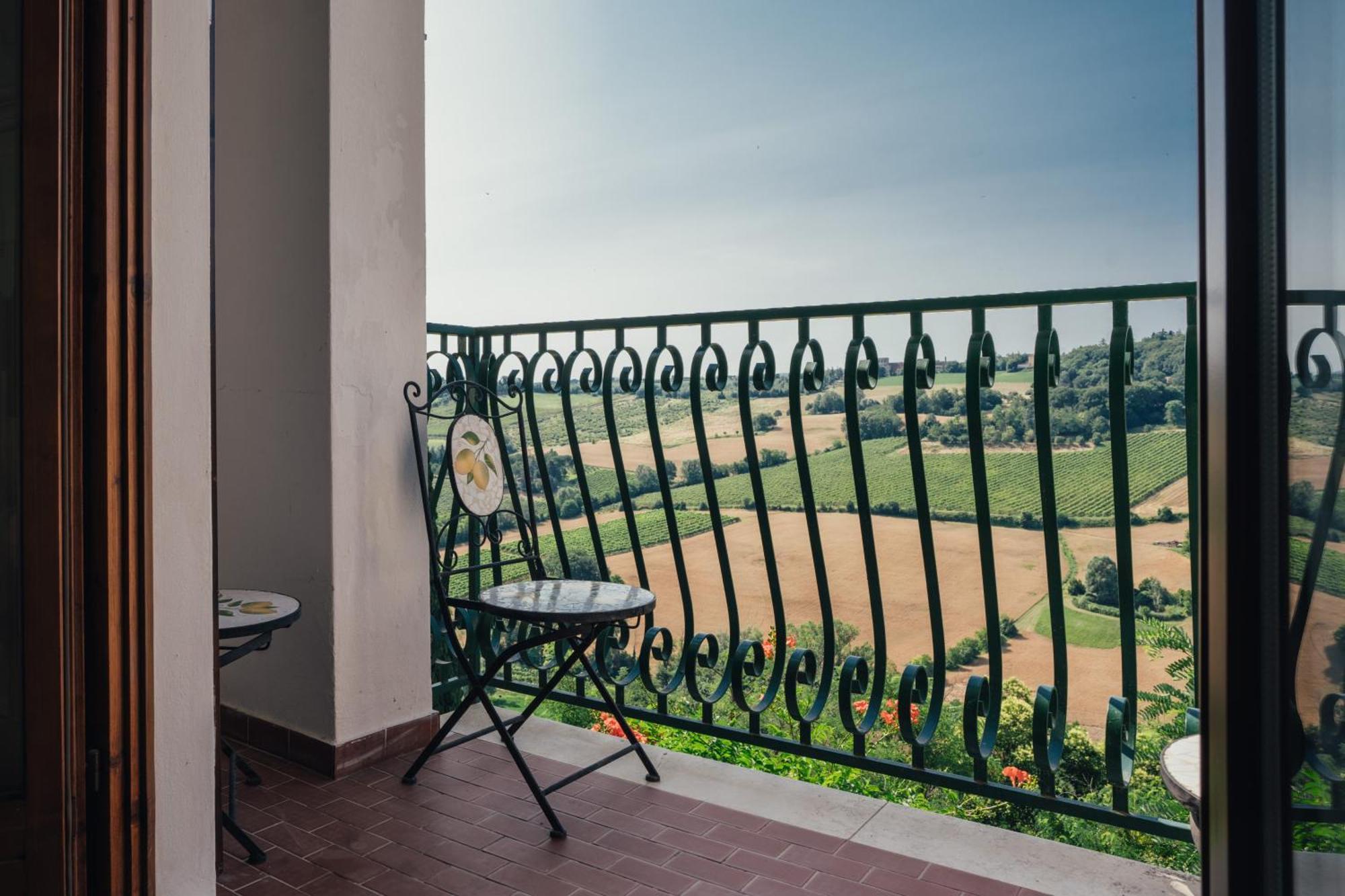 Locanda Dolcevita Доцца Экстерьер фото
